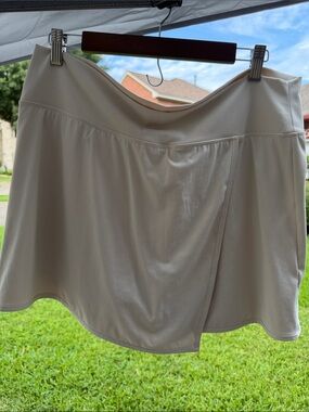 Women's Cream Active Skort - Lightweight Athletic Skort